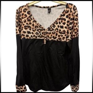 SHEIN Women’s Black & Leopard Print Long Sleeve Shirt Size Medium Top